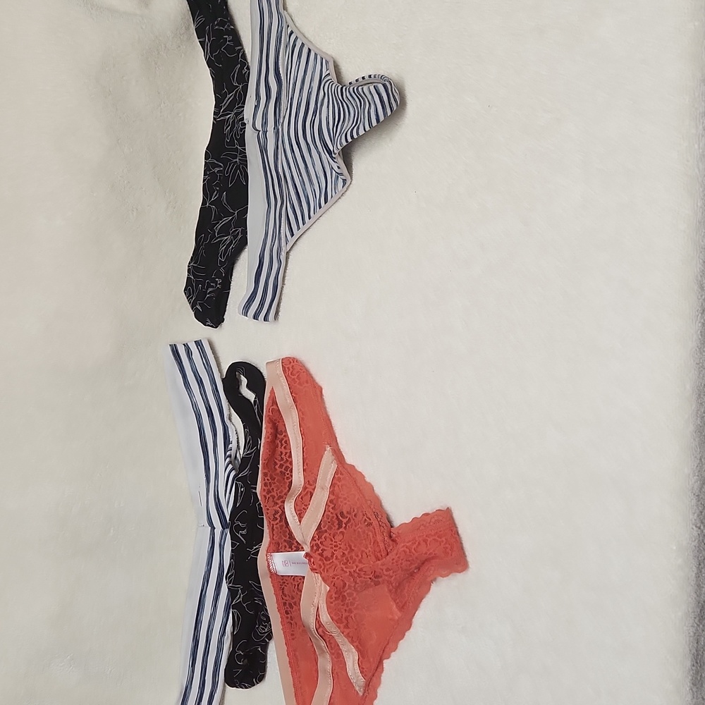 Lot of 5 Large Thongs